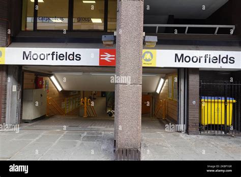 Moorfields Station and underground station in Liverpool City Centre ...