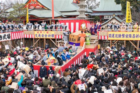 わろてんかー！成田山不動尊の節分祭で福をゲットするために集まったたくさんの人達【ひらつーレポ】 枚方つーしん