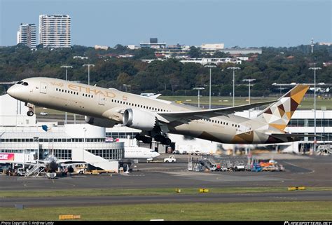 A6 BLI Etihad Airways Boeing 787 9 Dreamliner Photo By Andrew Lesty