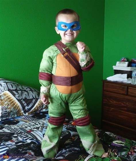 Ninja Turtle Leonardo Boy's Costume | Affordable Halloween Costumes