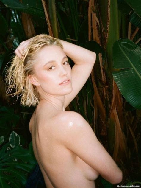 Maika Monroe Topless Nude Celebs