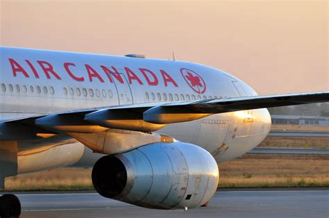 Air Canada Emergency Landing