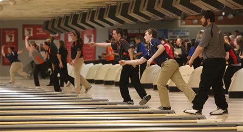 Check out the latest Michigan high school bowling rankings - mlive.com