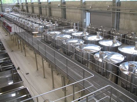 Stainless Steel Wine Tanks And Wine Making Equipment Letina