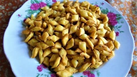 tasty shimla mirch salad recipe  marathi royal chef sujata