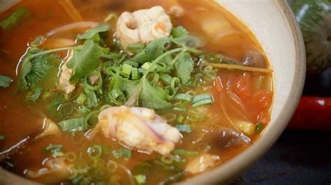 Tom Yum Met Hondshaai Dagelijkse Kost Recept In 2024 Yum Koken