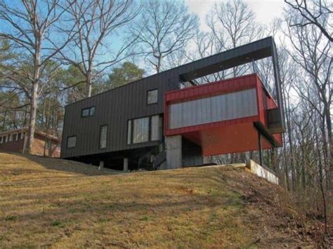 Pros and Cons of Steel Siding (Plus 5 Design Ideas)