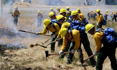 Oregon National Guard Members Train To Battle Wildland Fires Article