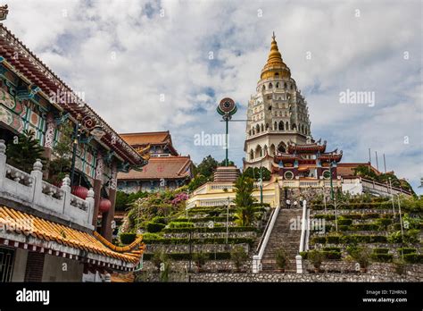 Kek Lok Si Temple The Ornate Buddhist Temple Penang Island Malaysia