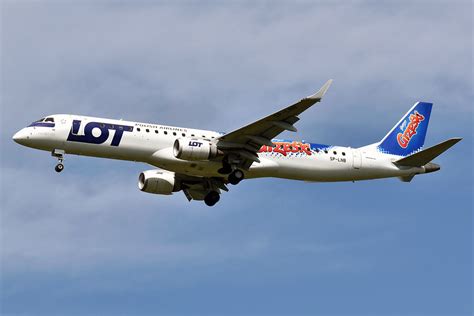 Lot Grzeski Livery Sp Lnb Embraer Erj Lr Anna Zvereva Flickr