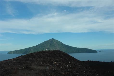 Sharing Indonesia: The Great Volcano of the sea, Krakatau