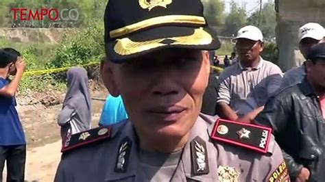 Tertimbun Longsor Empat Penambang Ilegal Di Mojokerto Tewas Video