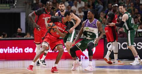 Directo el Covirán Granada Unicaja Málaga final del partido en el