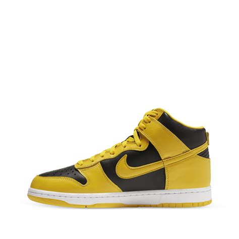 Dunk Hi Sp Varsity Maize Blackvarsity Maize Subtype