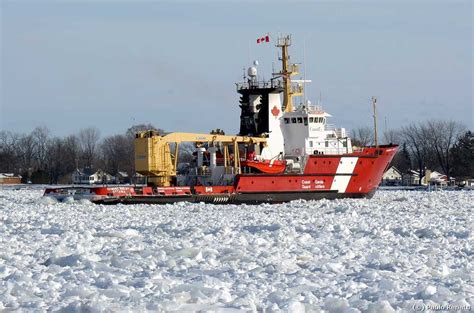 O Porto Da Graciosa Navios Da Guarda Costeira Canadiana Nos Grandes Lagos