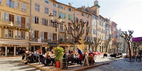 Alpes Maritimes Trois Morts Dans Lincendie Dun Immeuble à Grasse