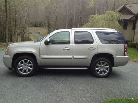 Buy Used 2008 Gmc Yukon Denali Sport Utility 4 Door 62l In Lenoir North Carolina United States