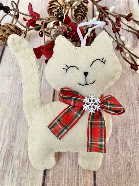 Felt Cat Christmas Ornament Made To Order Etsy Cat Christmas Ornaments Christmas Ornaments