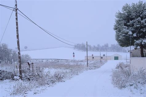 Primeros Problemas Por El Temporal De Nieve Un Herido En Un Accidente