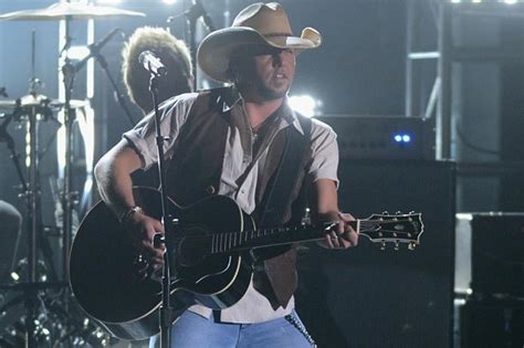 Jason Aldean Reveals Cities for First Leg of 2013 Night Train Tour