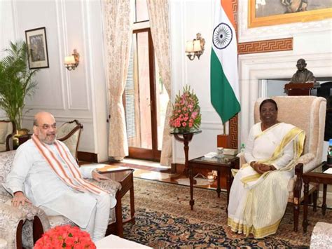 Amit Shah Meets President Droupadi Murmu Amid Ongoing Controversy Over