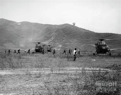 Vietnam War - Helicopters Photograph by Granger - Pixels