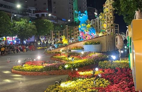 Nguyen Hue Flower Street celebrates Lunar New Year | Nhan Dan Online