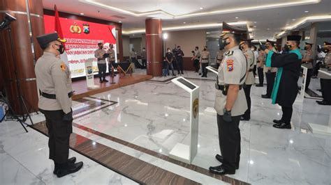 Kapolda Jatim Pimpin Sertijab Dua Pejabat Utama Dan Empat Kapolres