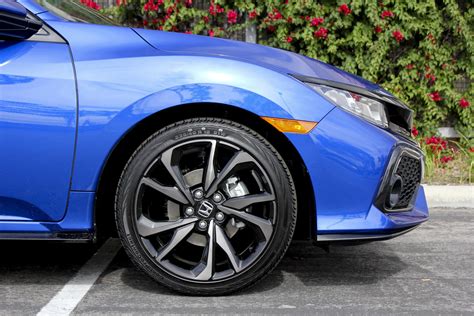 2017 Honda Civic Hatchback Sport In-Depth Review | Digital Trends