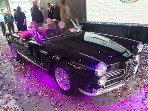 Un Alfa Romeo De Ganador Del Best Of Show Del Concurso De