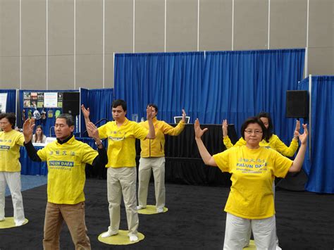 Vancouver: Falun Gong Participates in Wellness Show, Thousands Learn ...