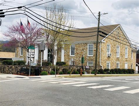 Graham County Courthouse In Robbinsville North Carolina Paul Chandler