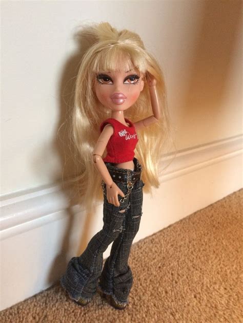 Bratz Head Games Rina Blonde Hair Full Fringe Bangs Bratz Doll