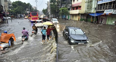 Kerala Rains At Least 10 Go Missing In Kottayam State Seeks Iaf