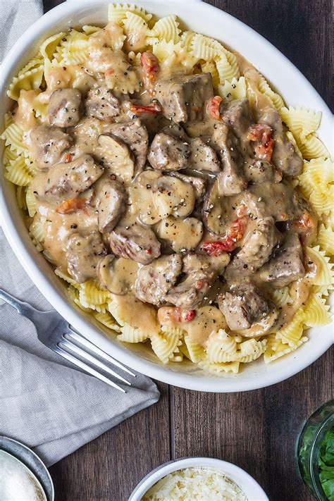 Slow Cooker Beef Stroganoff Recipe — Eatwell101