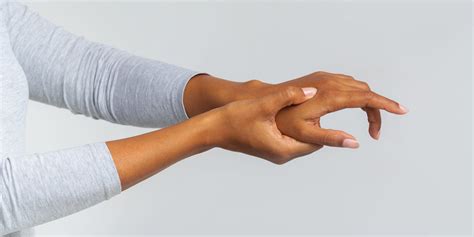 How to Approach Exercise When You Have a Hand Injury | POPSUGAR Fitness