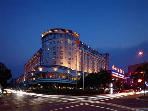 Best Price on New Century Taizhou Hotel in Taizhou (Zhejiang) + Reviews!