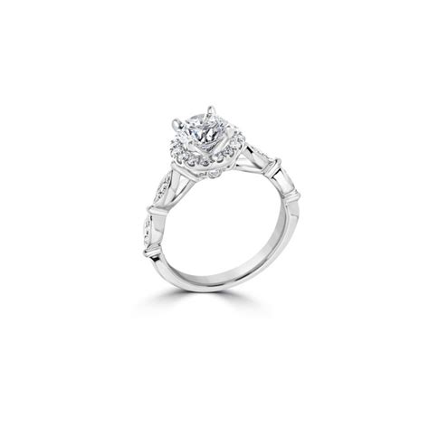 Eyelet Band Halo Diamond Ring - EJI