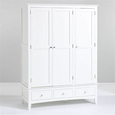 White Triple Wardrobe The Shaker Collection Oak Furnitureland