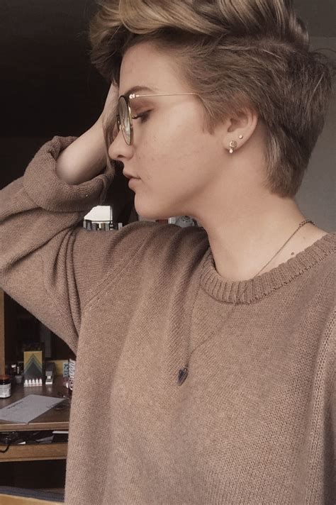 Pin By Hannah Marie On Hair Tomboy Hairstyles Short Hair Styles Short Hair Cuts