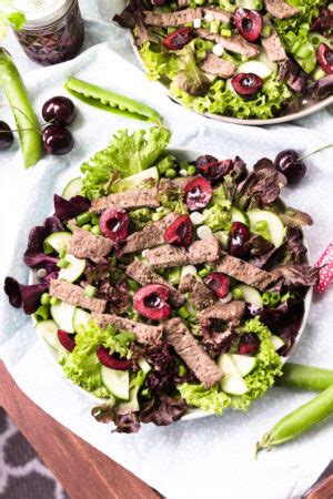 Salat Mit Steakstreifen Und Kirsch Balsamico Vinaigrette Sasibella