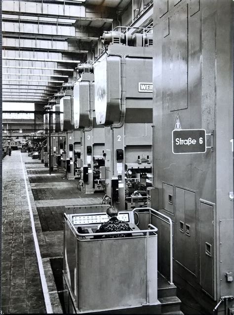 Inside a Modern Factory