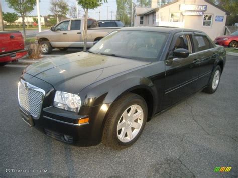 Brilliant Black Crystal Pearl Chrysler Touring Photo