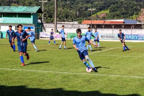 Escolas De Gaspar Se Preparam Para O Moleque Bom De Bola