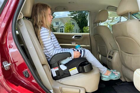 how to install car seat in middle seat without latch