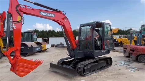 Second Hand Doosan Dx C Excavator Used Mini Excavator Ton Hydraulic