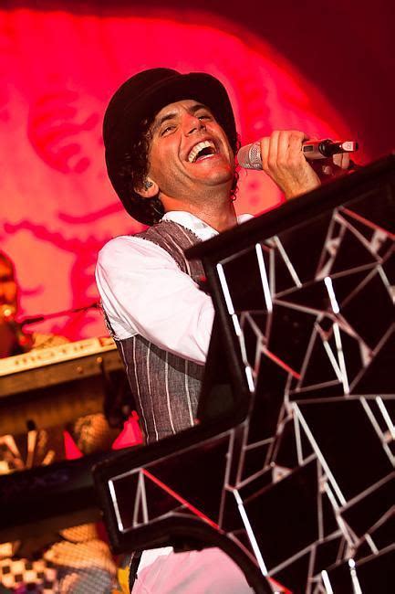 Mika live - Mika Photo (19429830) - Fanpop