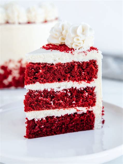 red velvet cake  fondant icing