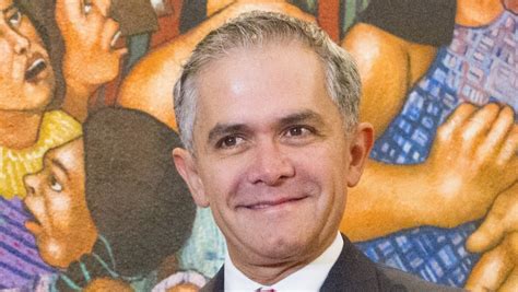 Miguel Ángel Mancera pedirá licencia en la Cámara de Senadores por un