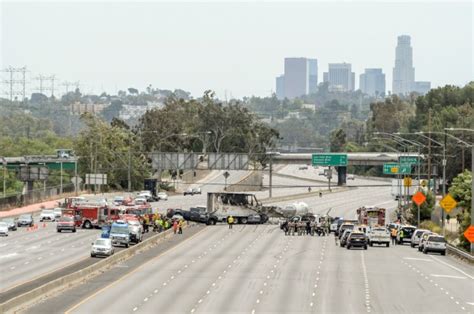 1 Dead 9 Injured In Fiery Big Rig Crash On 5 Freeway That Closes All Lanes